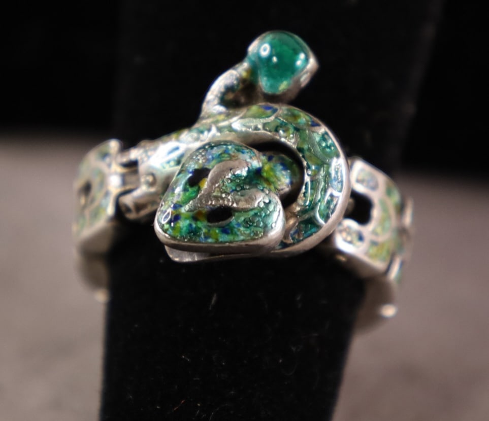 VINTAGE MEXICAN SILVER RING: MARGOT SNAKE FORM MEXICAN SILVER RING. SIZE 6.5.