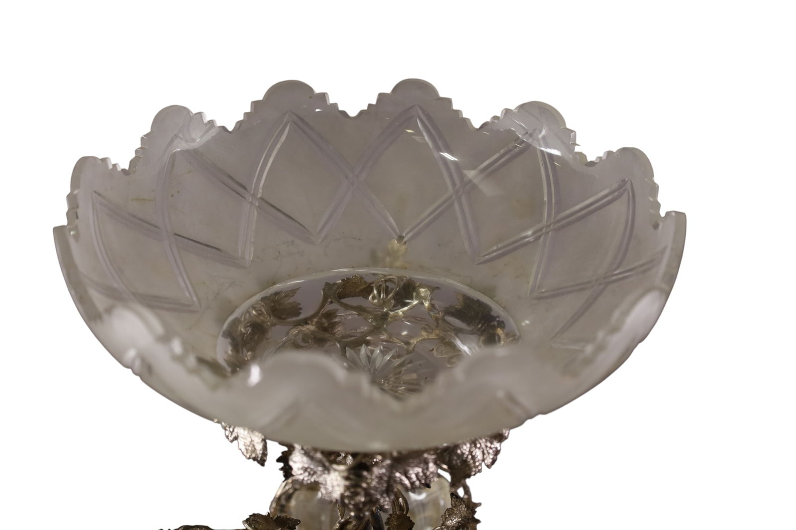 LARGE SILVERPLATE CENTER PIECE - 5