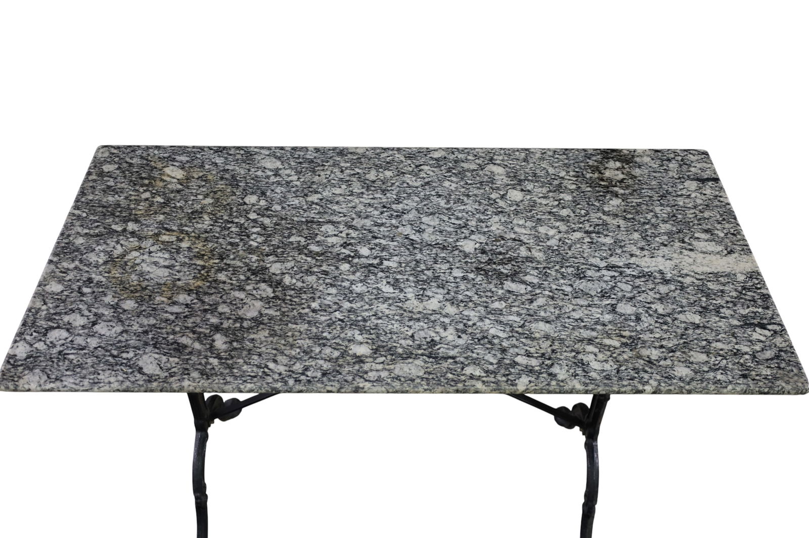 IRON PASTRY TABLE - 3