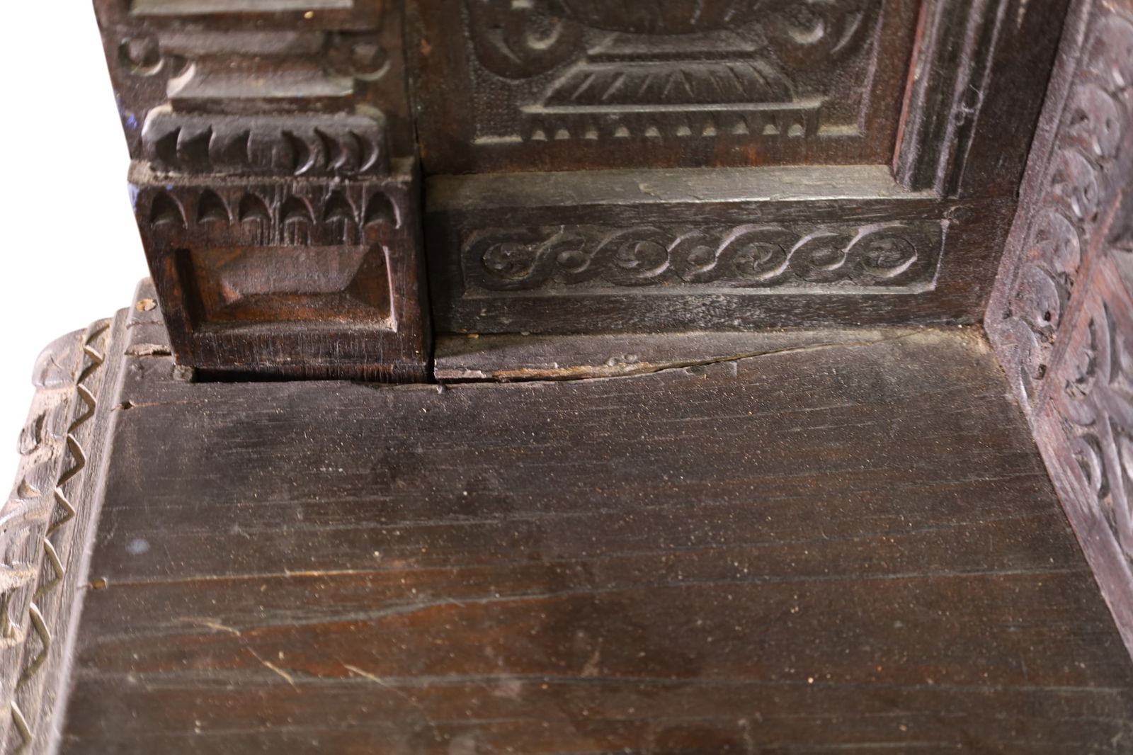 MID 19TH CENTURY NEOGOTHIC ALTAR - 4