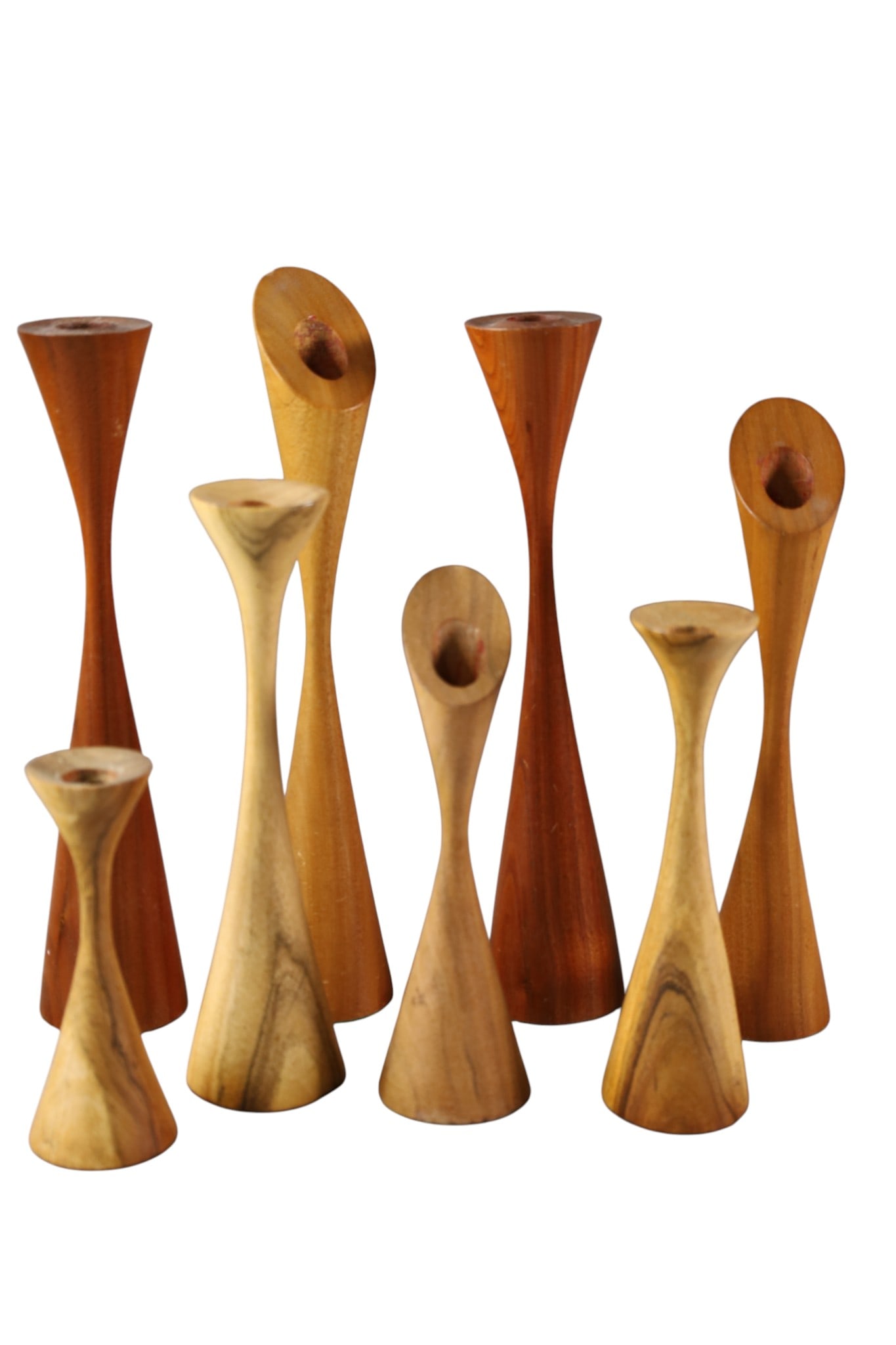 8 MID CENTURY MODERN CANDLESTICKS: WOODEN CANDLESTICKS, MARKED SMOKEY MOUNTAIN HAND CRAFTS. SOME CHIPS. 6" - 12" H.