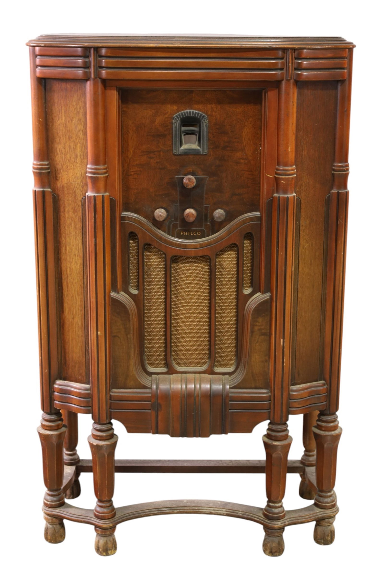 FLOOR MODEL RADIO (1 of 2)