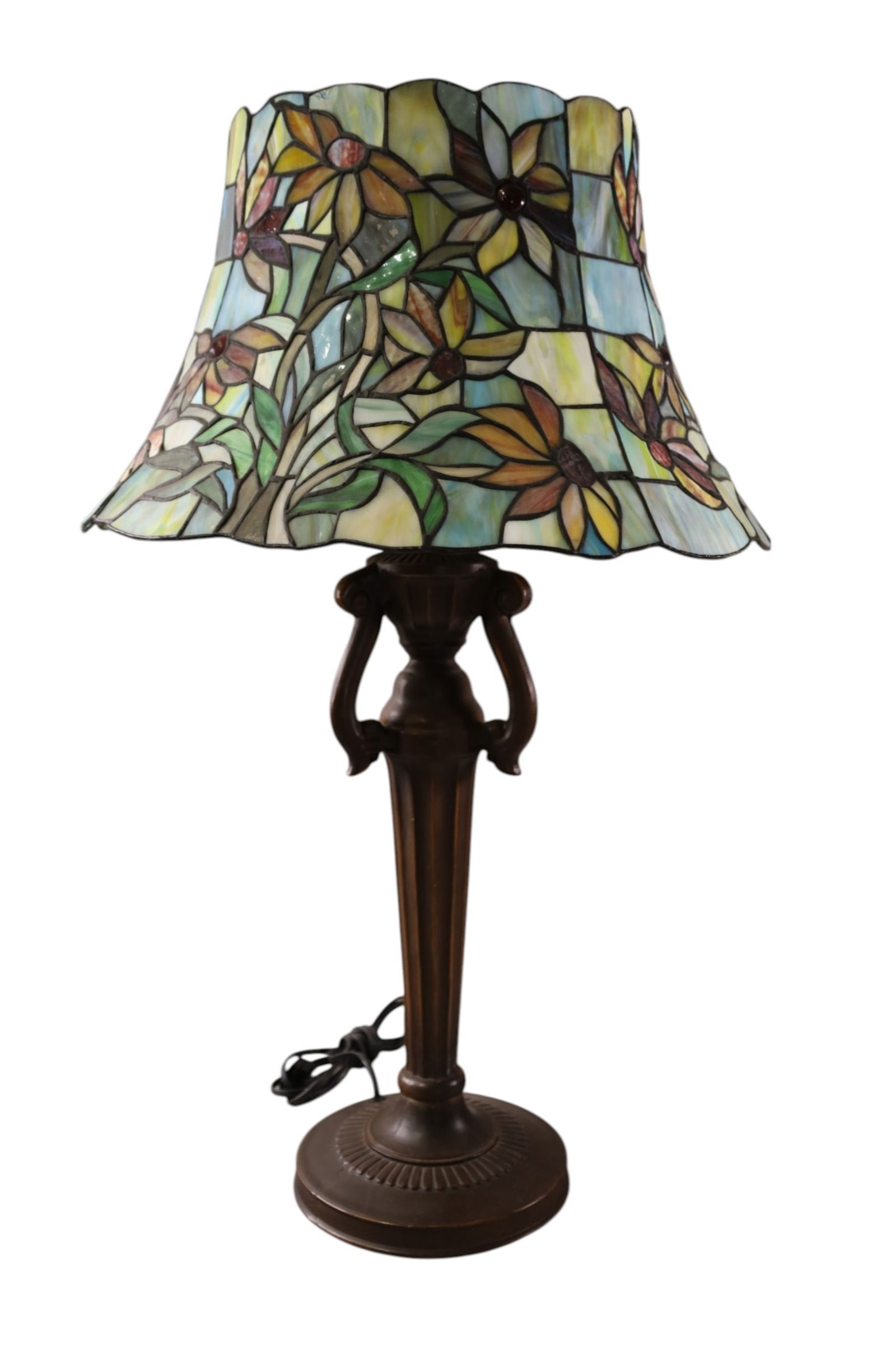 LEADED GLASS TABLE LAMP (1 of 3)