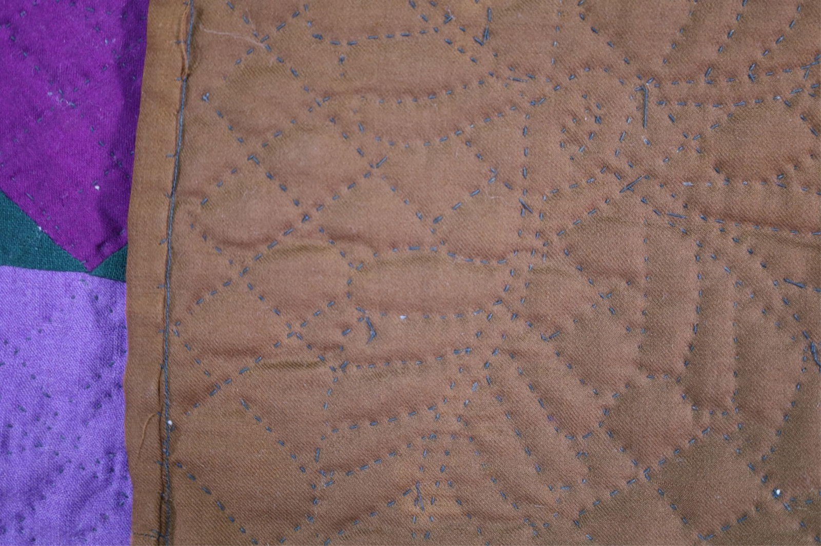 SMALL AMISH QUILT - 3