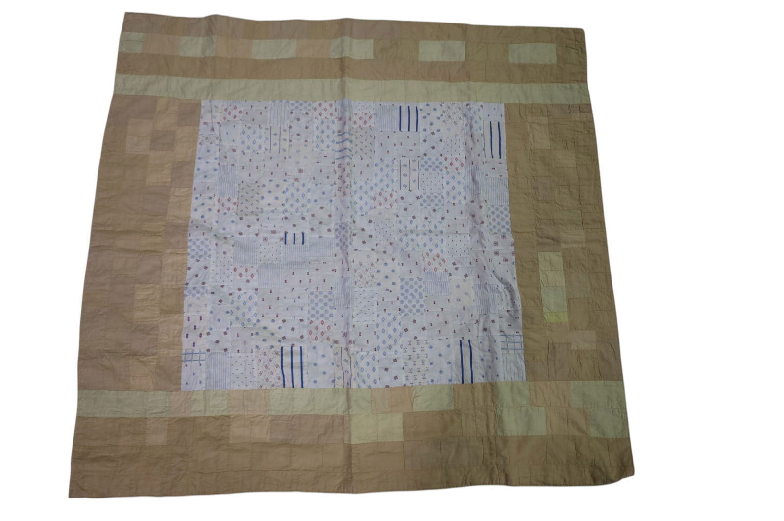 SMALL HANDMADE CRIB QUILT: SMALL ANTIQUE HANDMADE CRIB QUILT, APPROX 46" x 42"