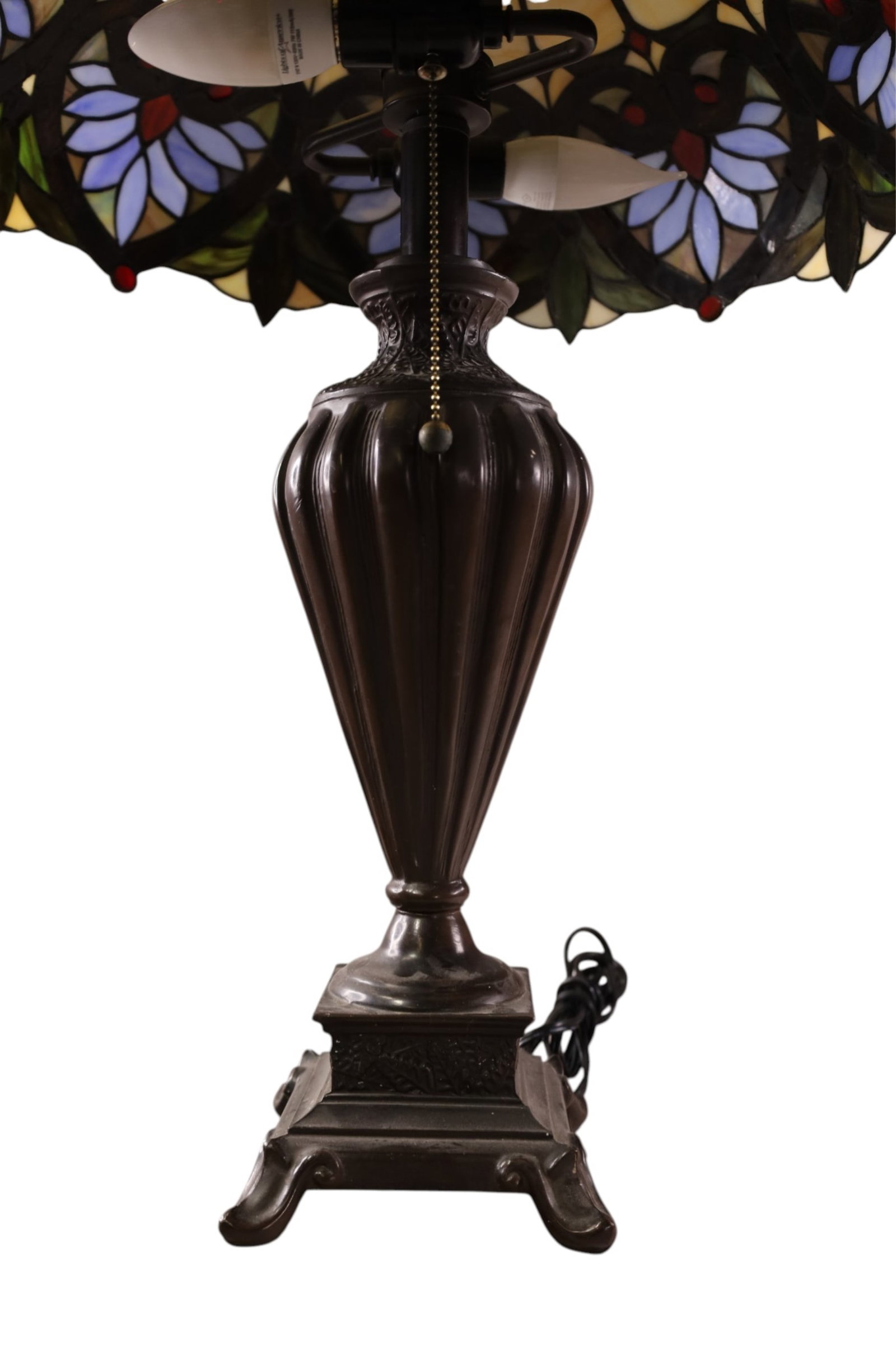 LEADED GLASS TABLE LAMP - 3