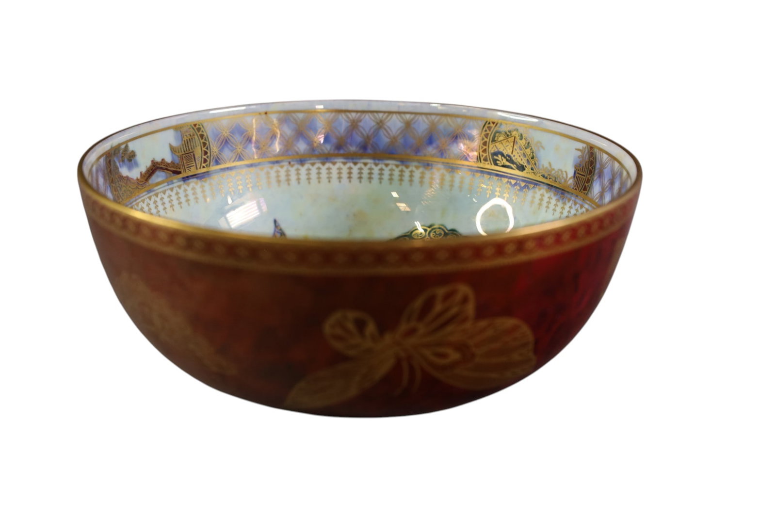 WEDGWOOD FAIRYLAND BOWL: WEDGWOOD LUSTER FAIRYLAND CENTER BOWL, BUTTERFLIES AND DRAGONFLIES. 7 3/4" DIAM.