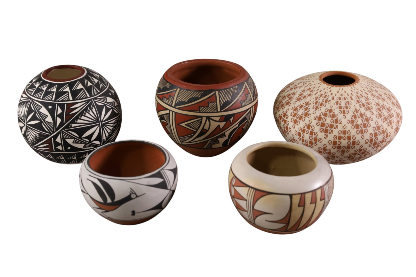 5 PIECES OF NATIVE AMERICAN POTTERY: 5 PIECES OF HANDMADE NATIVE AMERICAN POTTERY, JUANITA SHIJE BOWL, D. MANUEL SEED POT, AND MORE.