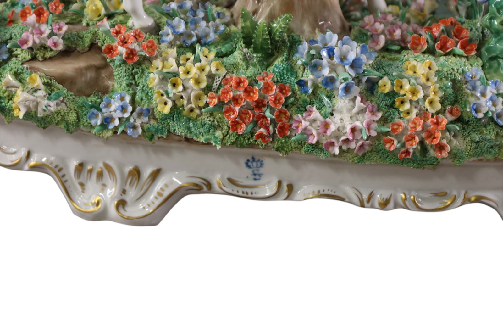 DRESDEN STYLE SCULPTURE - 3