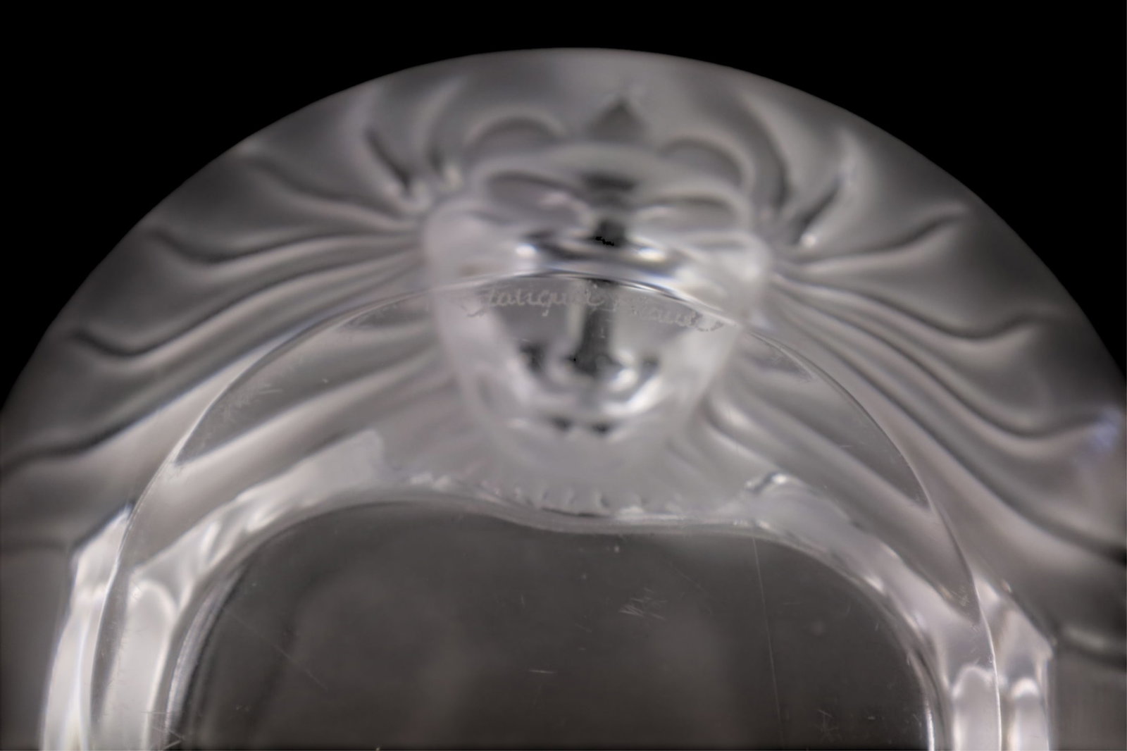 LALIQUE TRAY - 3
