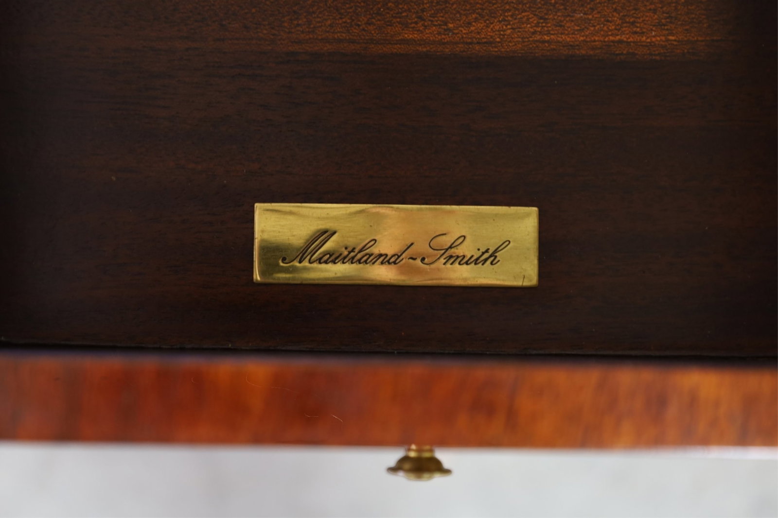 CONTEMPORARY BOOK TABLE - 4