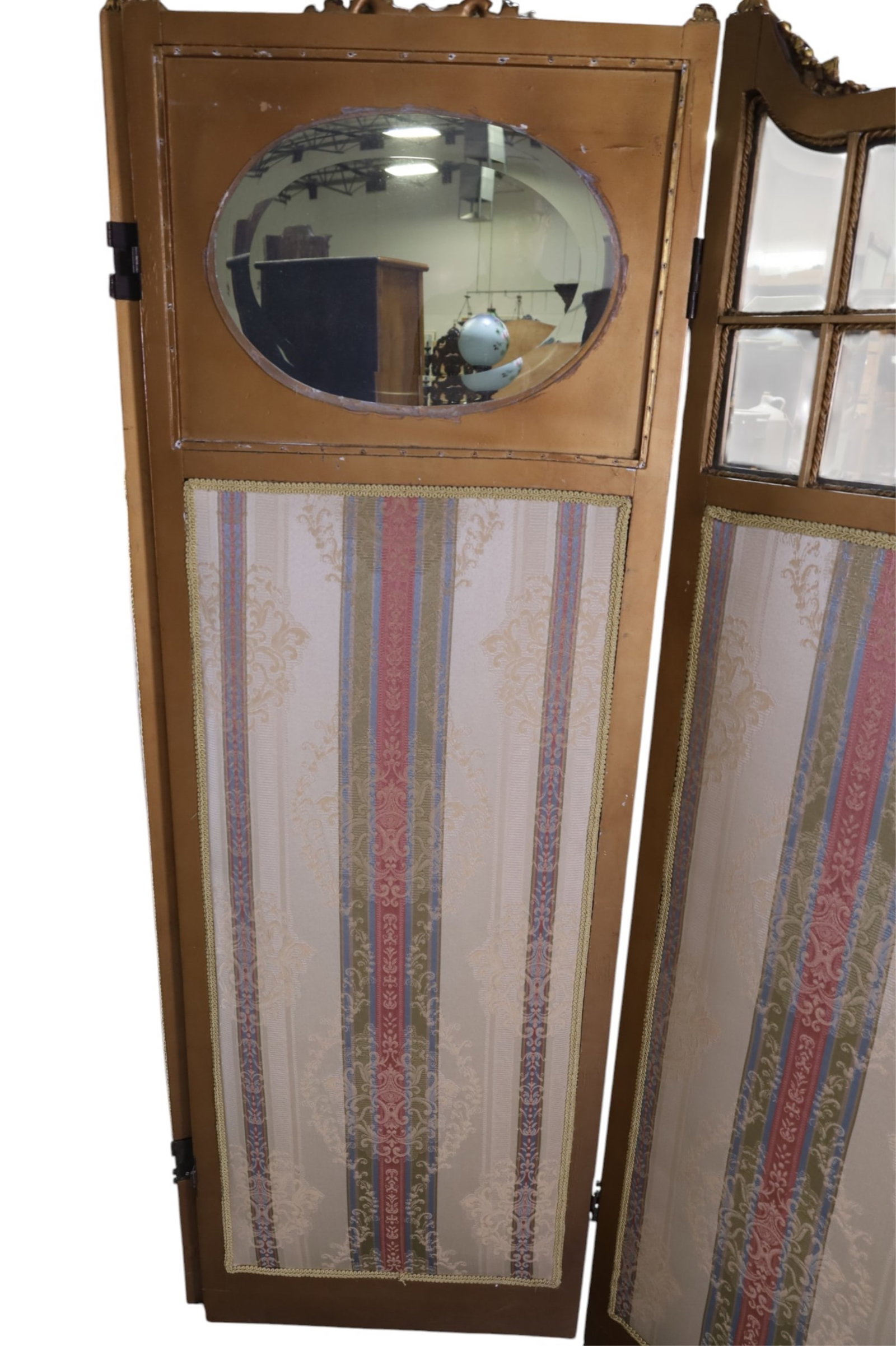 FRENCH DRESSING SCREEN - 4