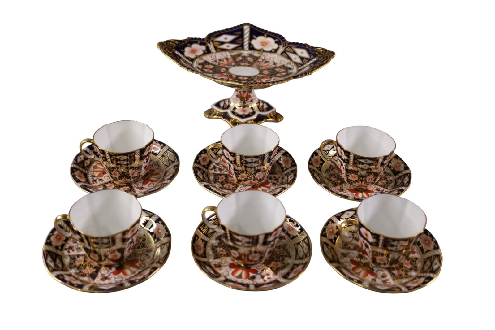 GROUPING OF ROYAL CROWN DERBY (1 of 7)