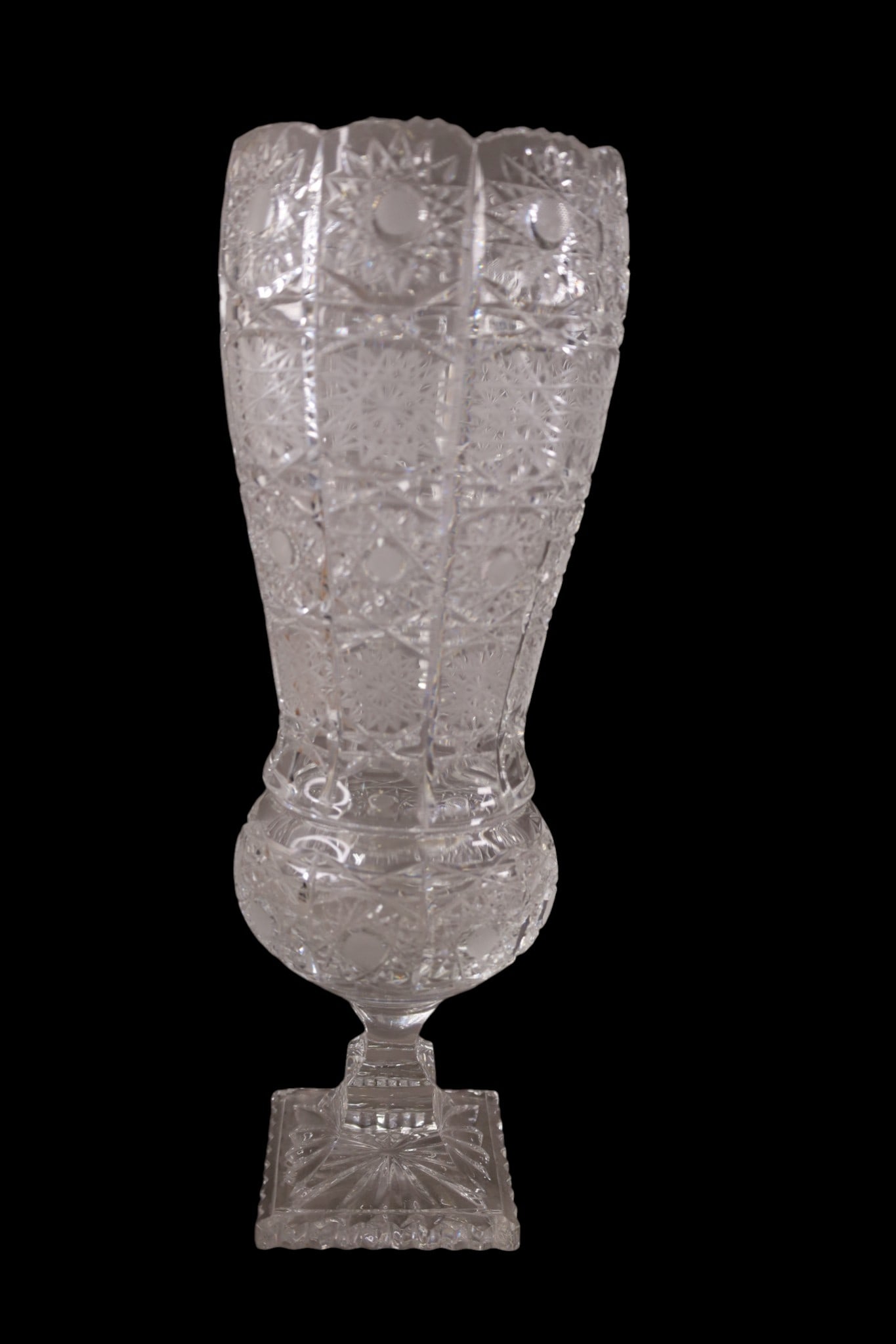 LARGE GLASS VASE (1 of 3)