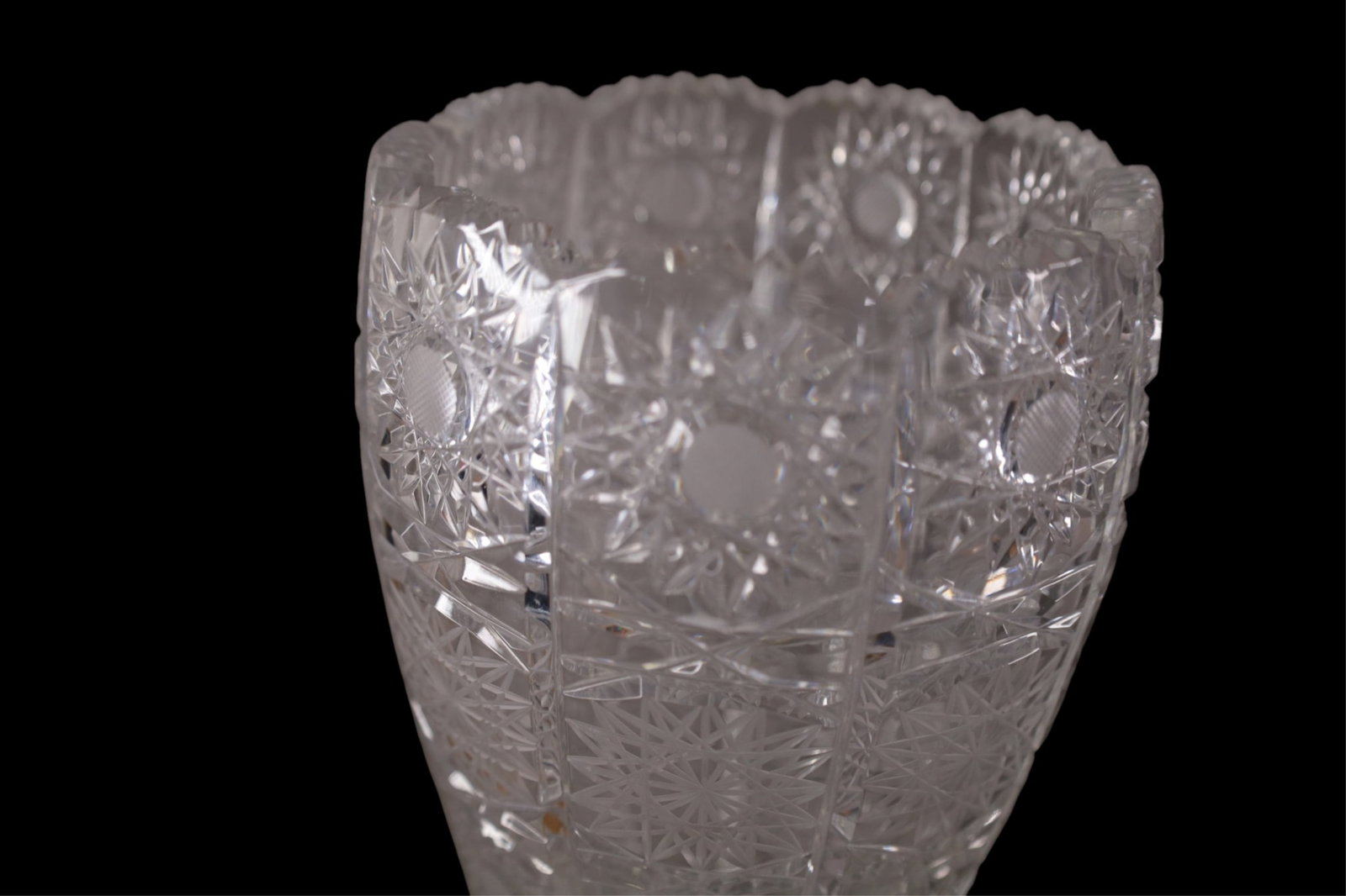 LARGE GLASS VASE - 2