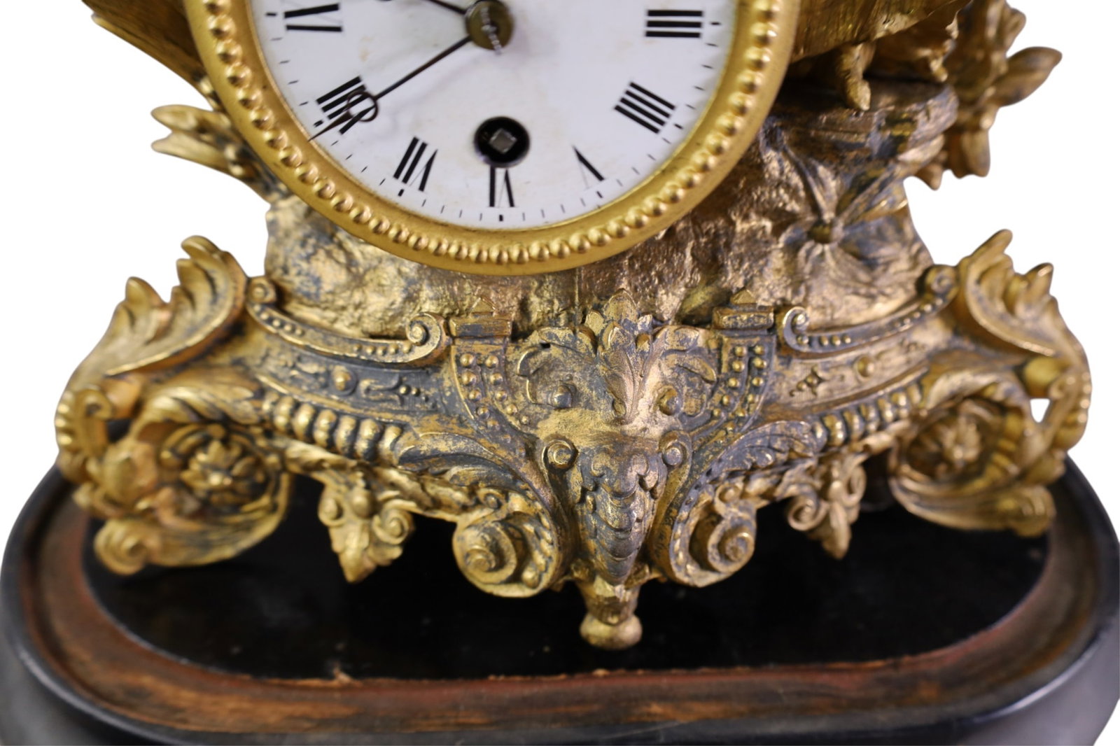 FIGURAL MANTLE CLOCK - 3