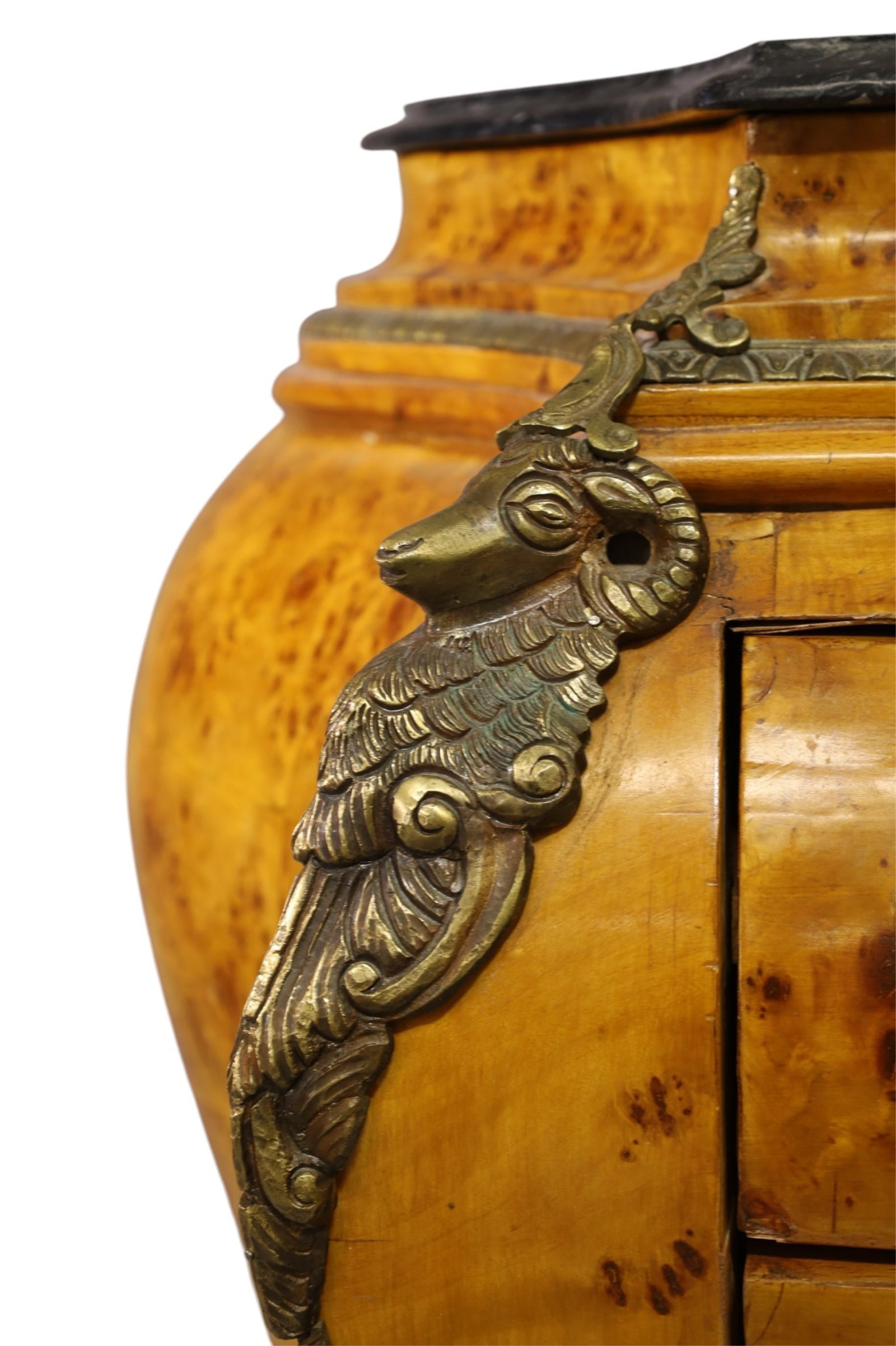 FRENCH STYLE CHEST - 5
