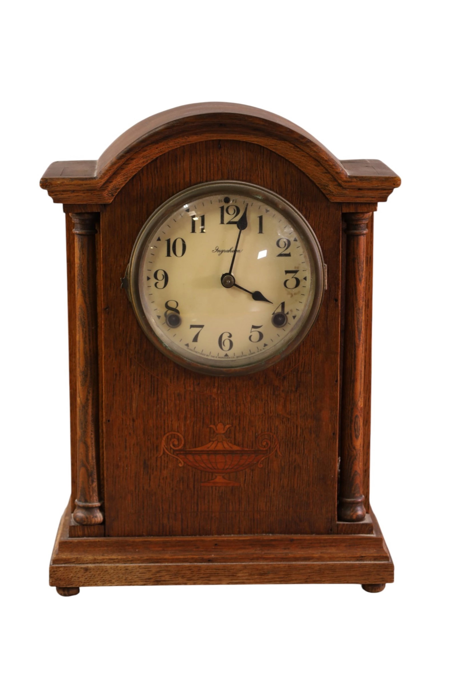INGRAHAM MANTLE CLOCK (1 of 3)