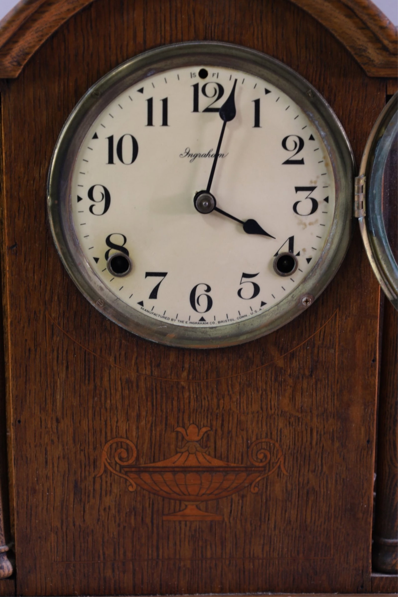INGRAHAM MANTLE CLOCK - 2
