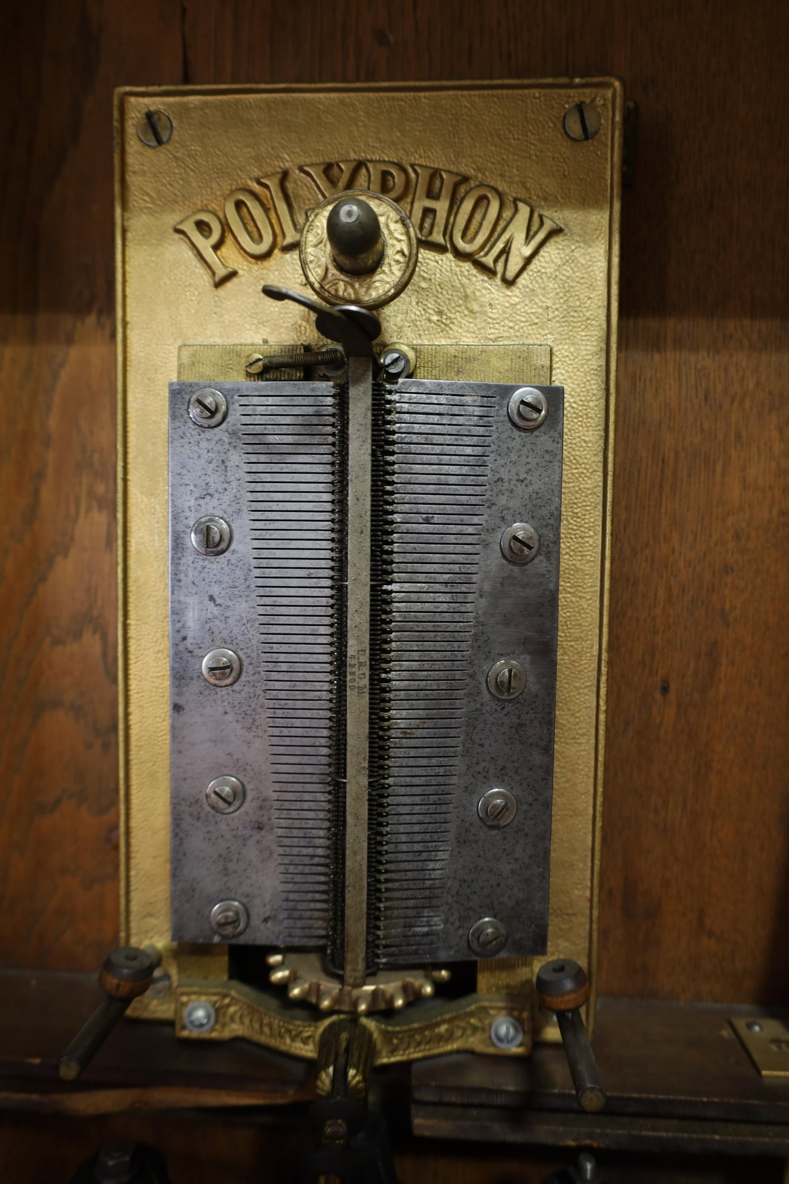POLYPHON UPRIGHT MUSIC BOX - 3