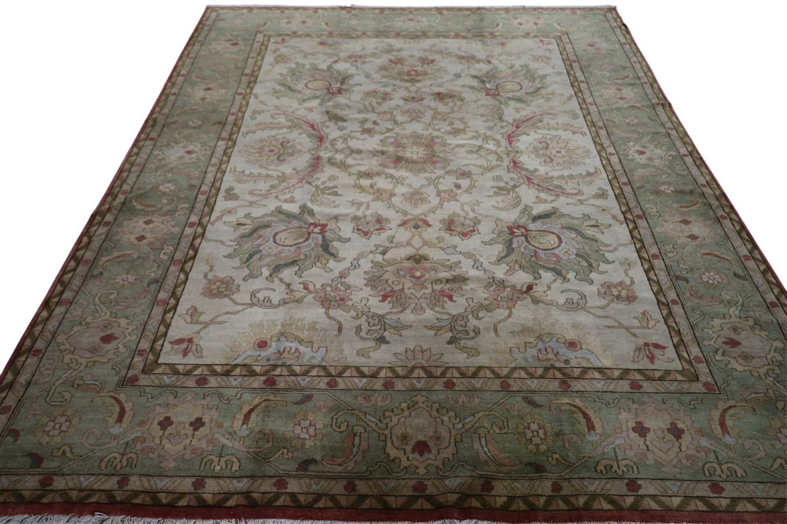 APPROX 8' x 9' 9" HANDMADE WOOL RUG: HANDMADE WOOL RUG.