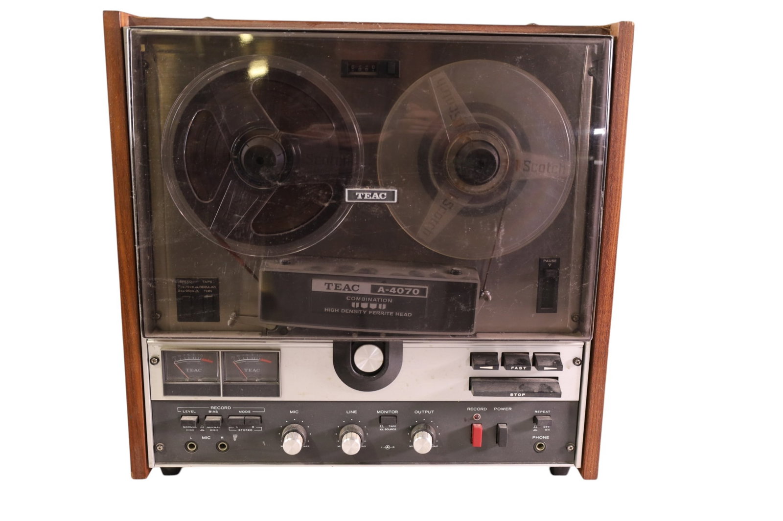 TEAC REEL TO REEL PLAYER: VINTAGE TEAC A-4070 REEL TO REEL COMBINATION HIGH DENSITY PLAYER. 18" x 18" UNKNOWN WORKING ORDER. THIS ITEM EXCEEDS SIZE LIMITATIONS FOR IN HOUSE SHIPPING, MUST BE PICKED UP IN HOUSE OR SHIPPED VIA