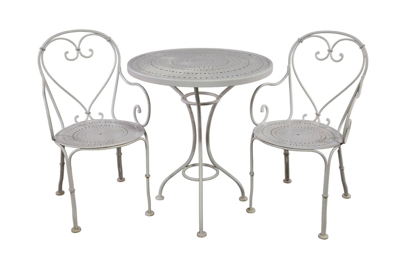 PATIO BISTRO SET: 3 PIECE RUSSELL WOODARD PATIO BISTRO SET, REPAINTED. 25" DIAM x 29" H. & 16" W x 32" H CHAIRS. THIS ITEM EXCEEDS SIZE LIMITATIONS FOR IN HOUSE SHIPPING, MUST BE PICKED UP IN HOUSE OR SHIPPED VIA 3rd