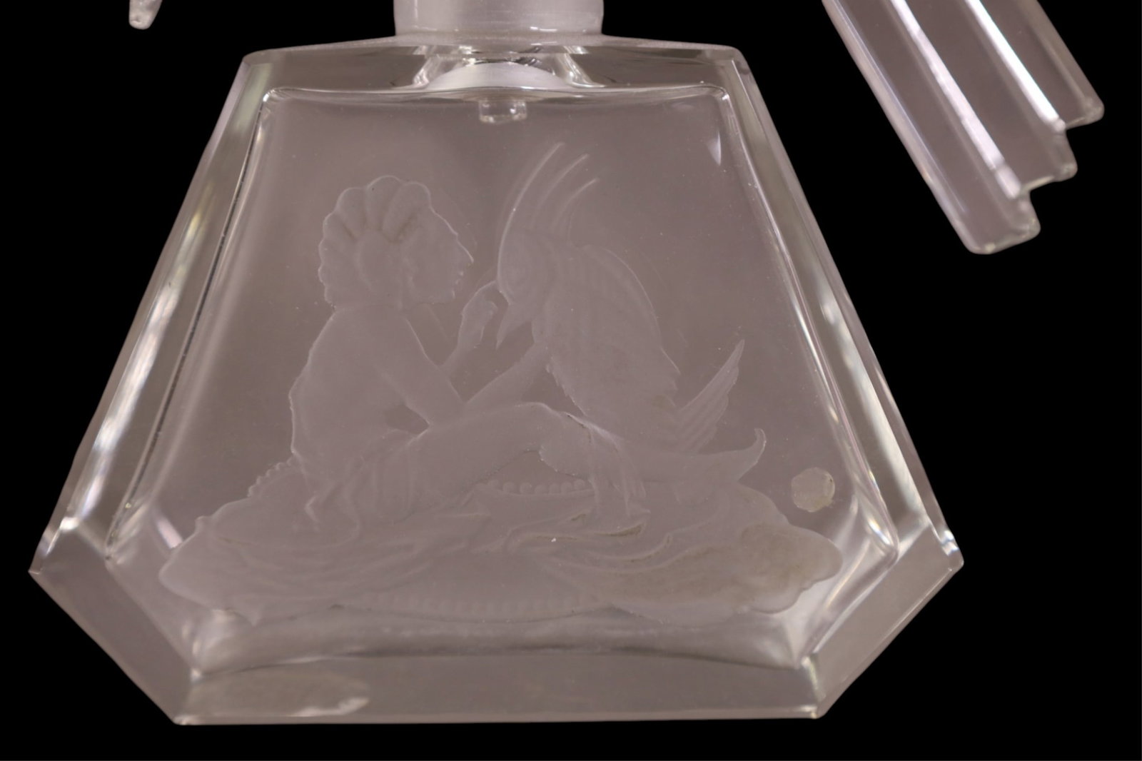 5 PERFUME BOTTLES - 7
