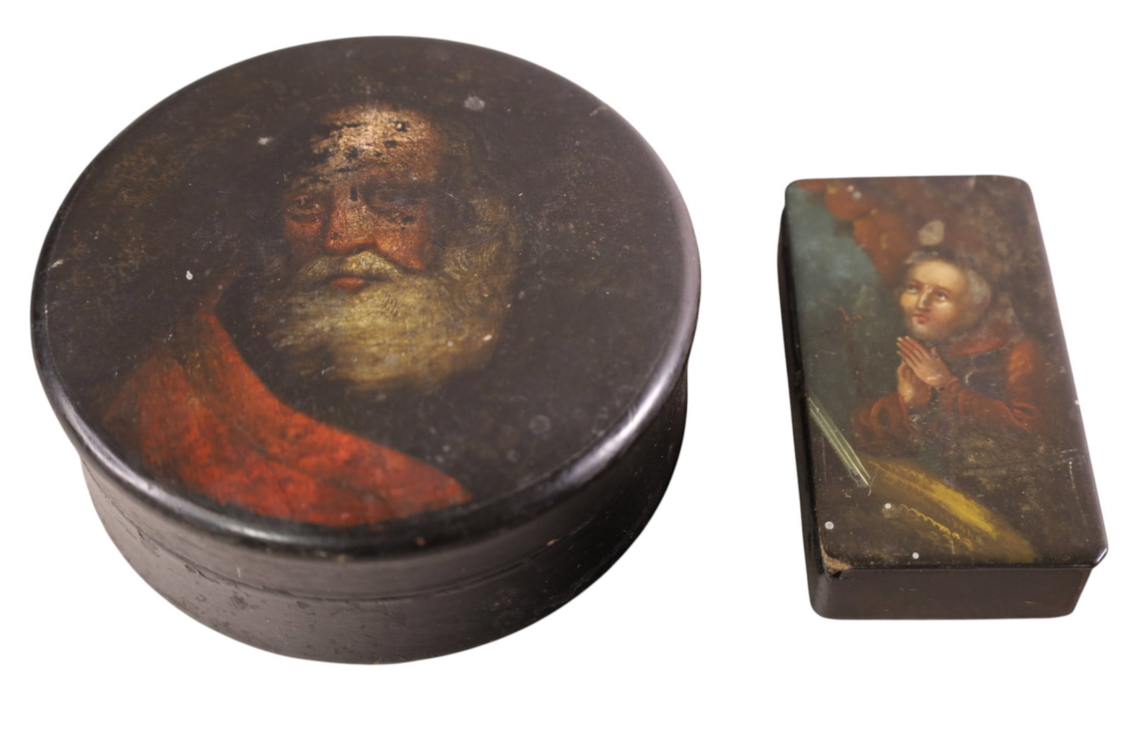 2 19TH CENTURY LACQUER DRESSER BOXES: 2 19TH CENTURY HAND PAINTED LACQUER DRESSER BOXES, 4" DIAM. & 3 1/2" L.