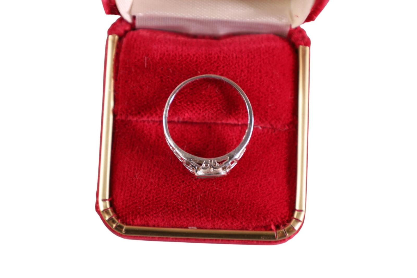 14K WHITE GOLD RING - 3