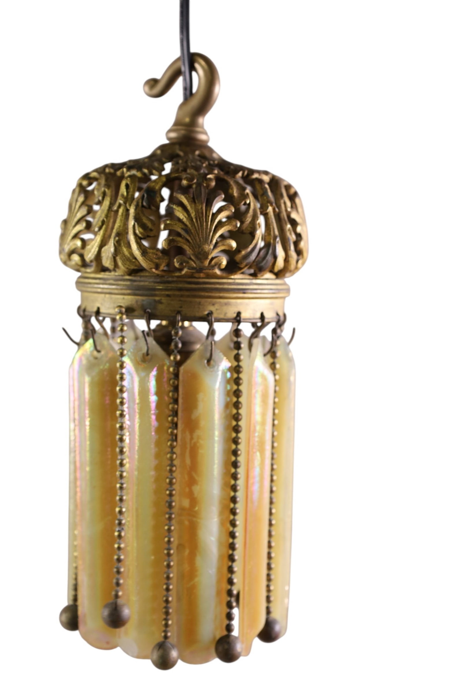 PENDANT LIGHT WITH TIFFANY PRISMS: HANGING PENDANT LIGHT WITH TIFFANY ART GLASS PRISMS, 11" H.