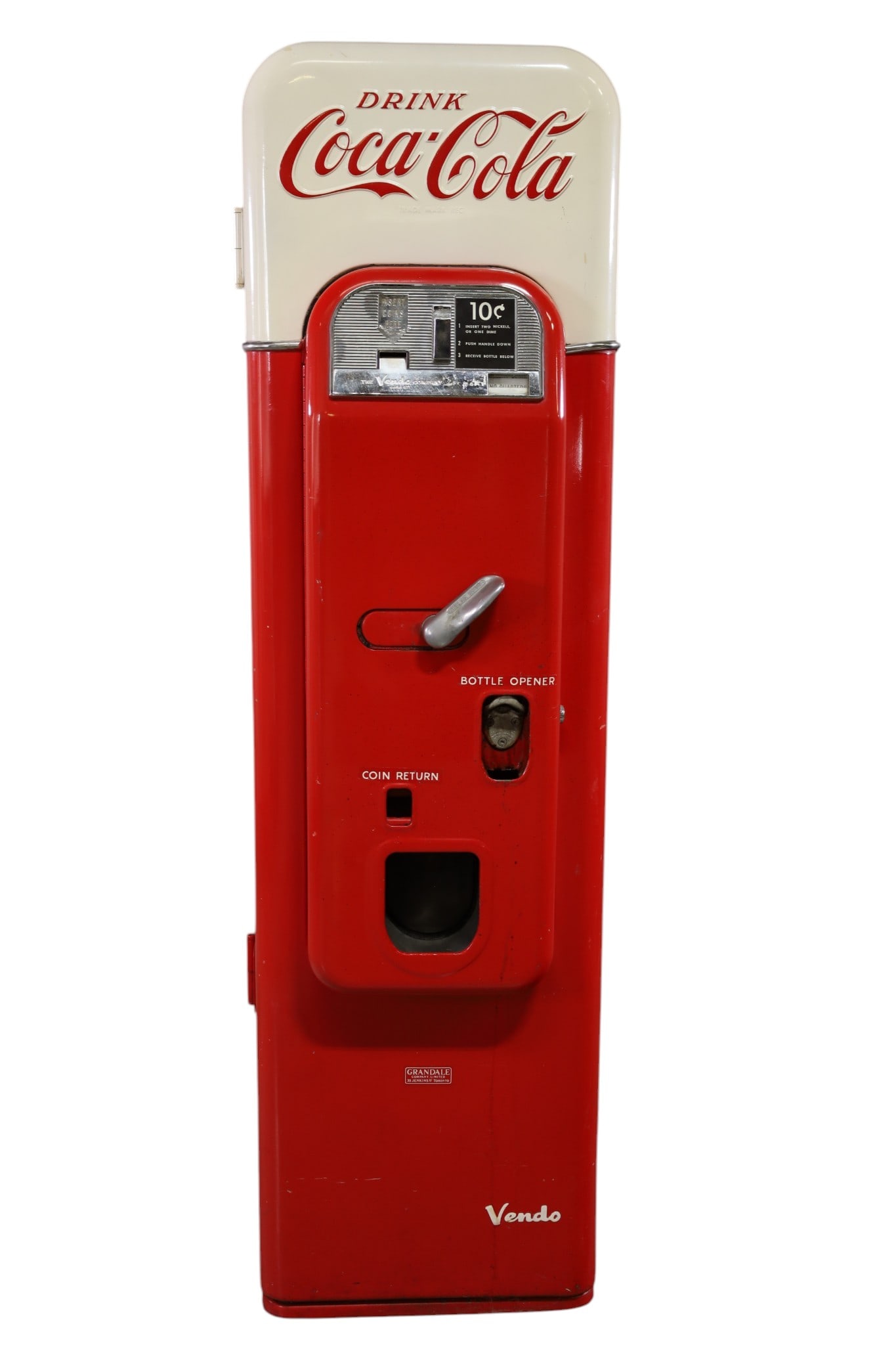 COCA COLA VENDO 44: COCA COLA VENDO MODEL 44 MACHINE, SER. 25195731. APPEARS TO BE ORIGINAL CONDITION. COMPRESSOR TURNS ON. THIS ITEM EXCEEDS SIZE LIMITATIONS FOR IN HOUSE SHIPPING, MUST BE PICKED UP IN HOUSE OR SHIPPED
