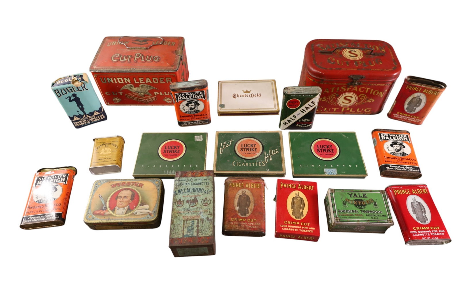 GROUPING OF TIN ADVERTISING: CIGARETTE & TOBACCO ADVERTISING.