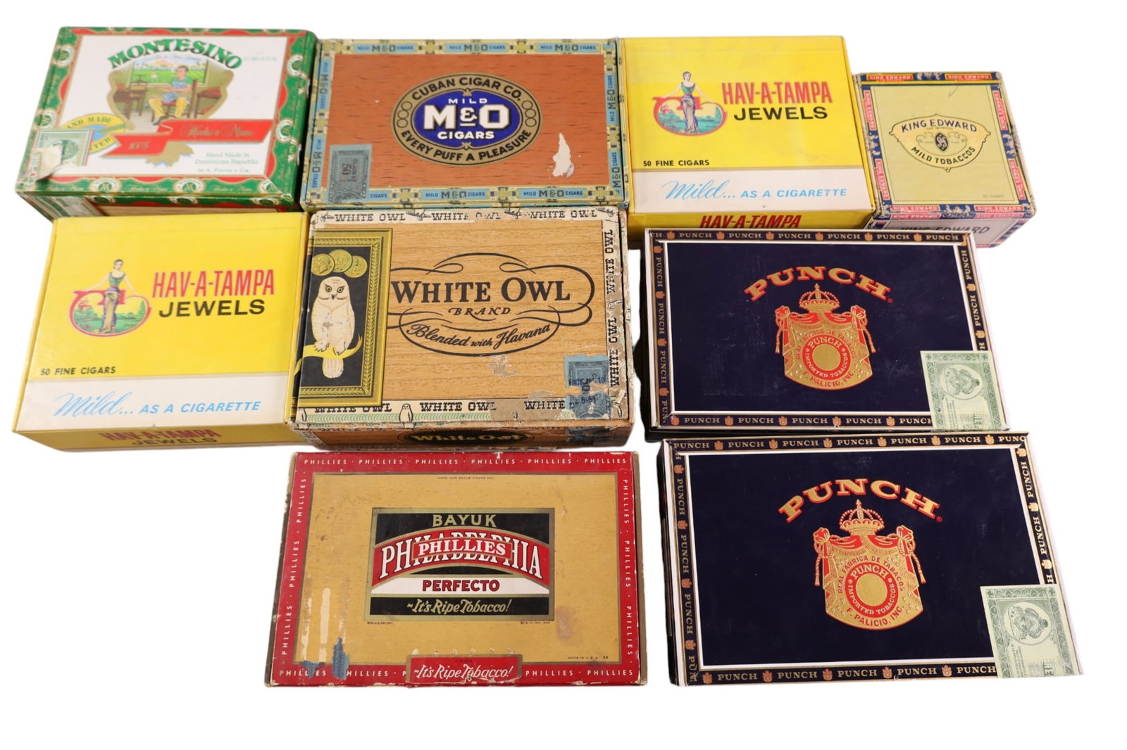 GROUPING OF VINTAGE CIGAR BOXES (1 of 4)