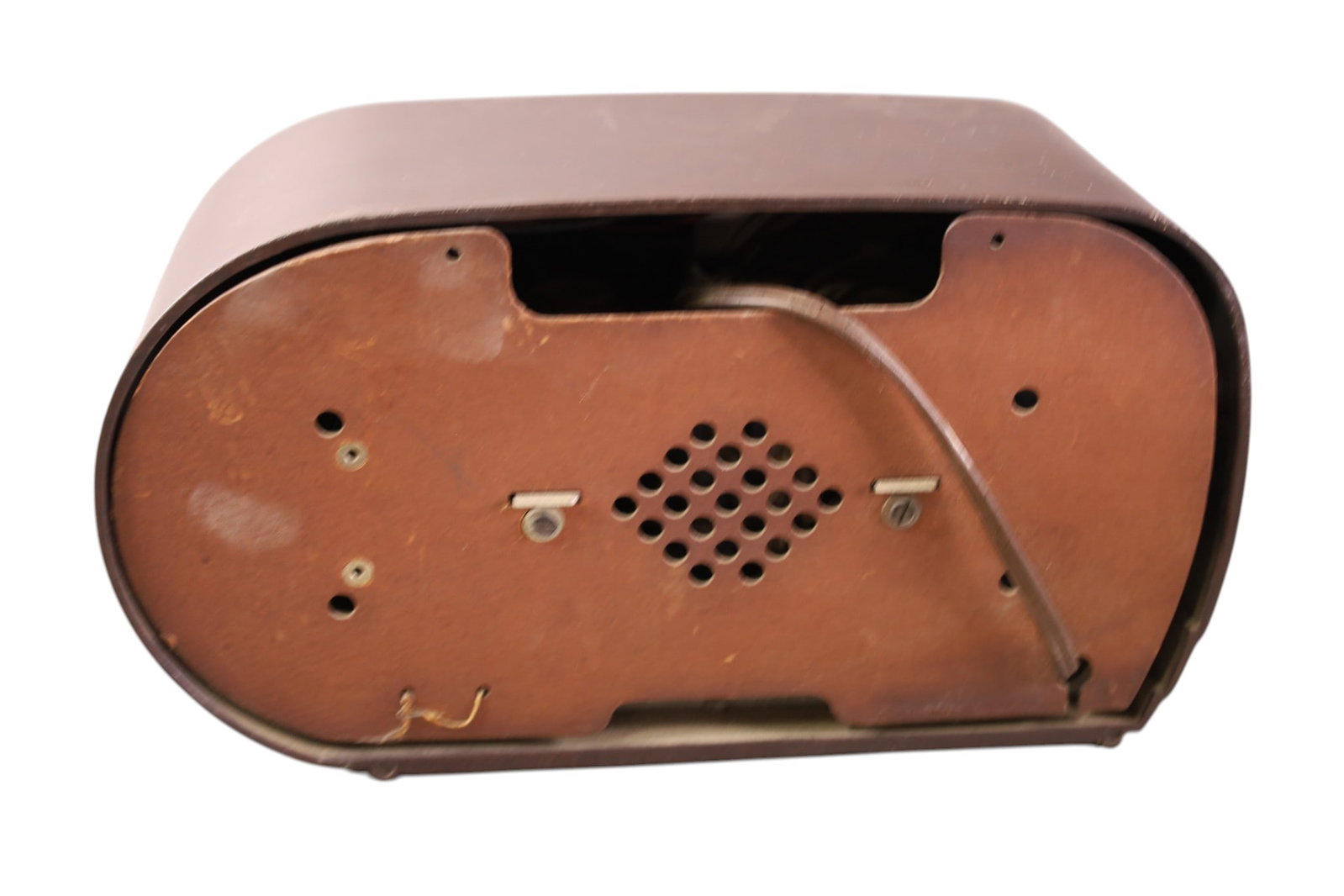 2 BAKELITE RADIOS - 3