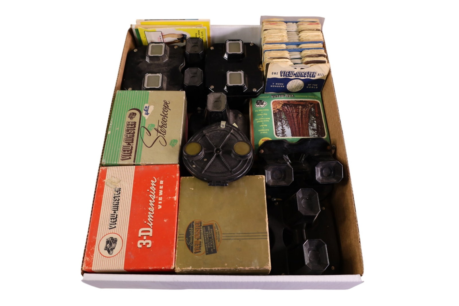 GROUPING OF VIEW-MASTERS & REELS: 10 VIEW-MASTERS & REELS.
