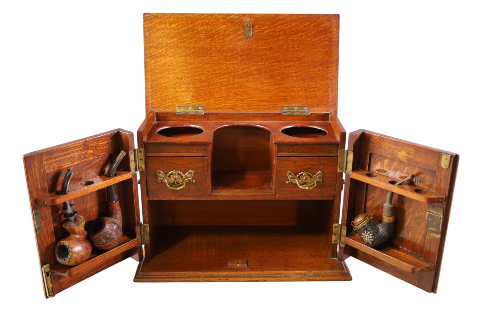 CARVED OAK TABLE TOP HUMIDOR (1 of 4)
