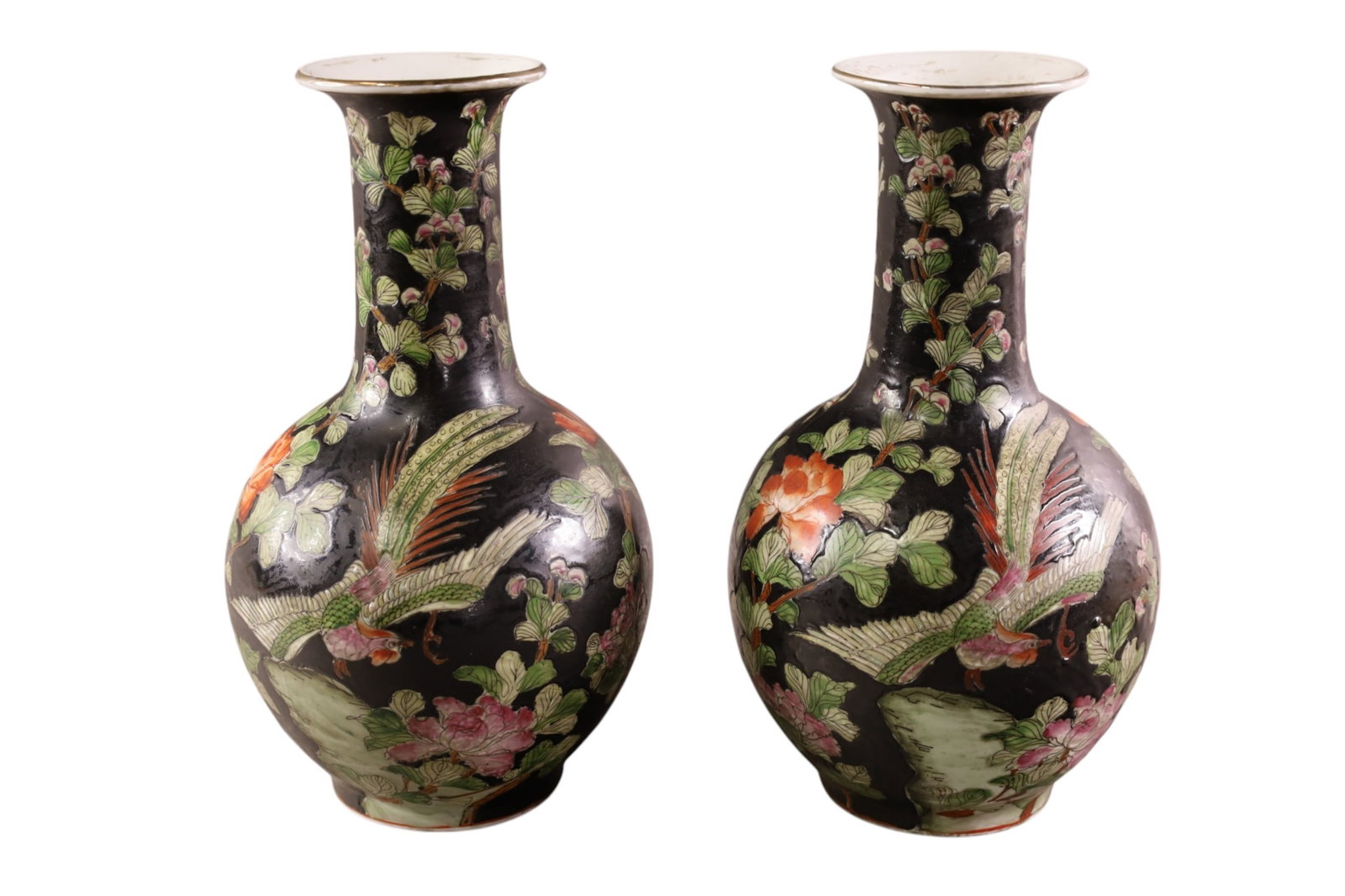 PAIR OF CHINESE VASES (1 of 3)
