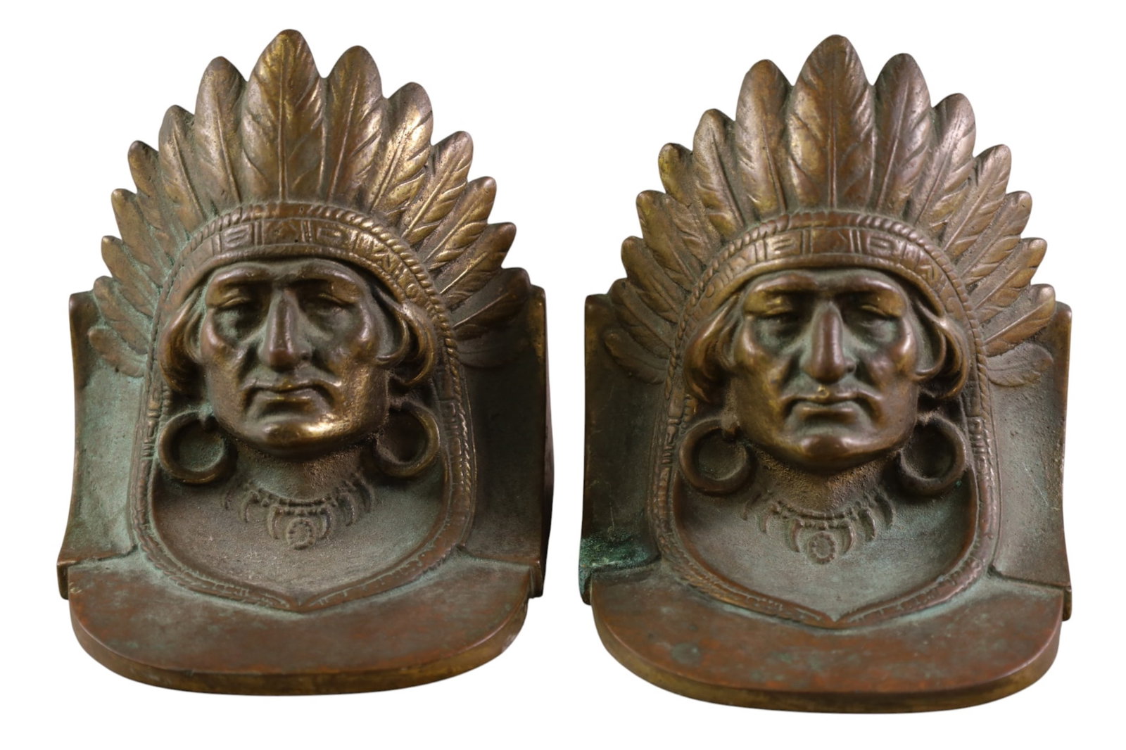 PAIR OF NATIVE AMERICAN BOOKENDS (1 of 3)
