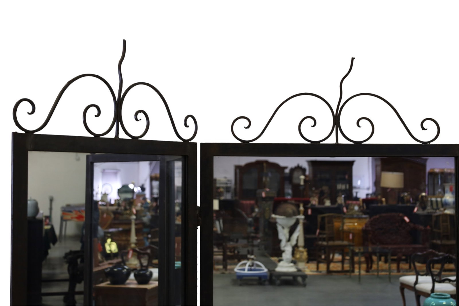 LARGE TRI FOLD DRESSING MIRROR - 2