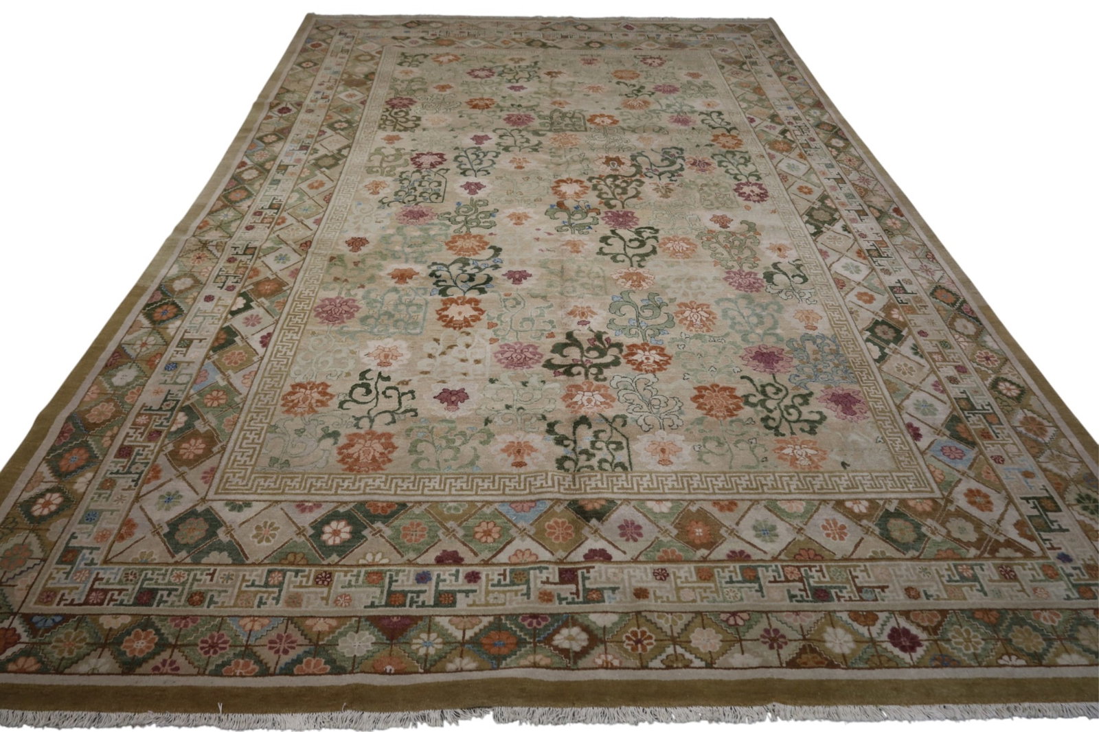 APPROX 9' 3" x 14' HANDMADE WOOL RUG: HANDMADE PERSIAN WOOL RUG.