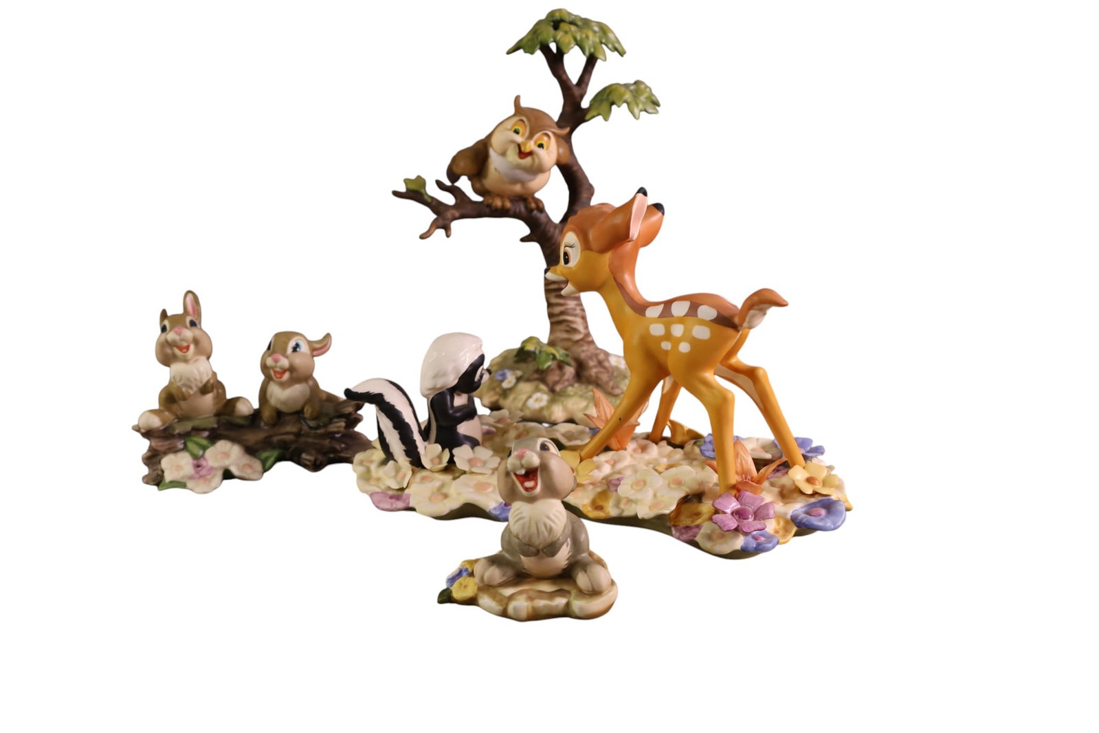 4 BAMBI WALT DISNEY FIGURES (1 of 2)