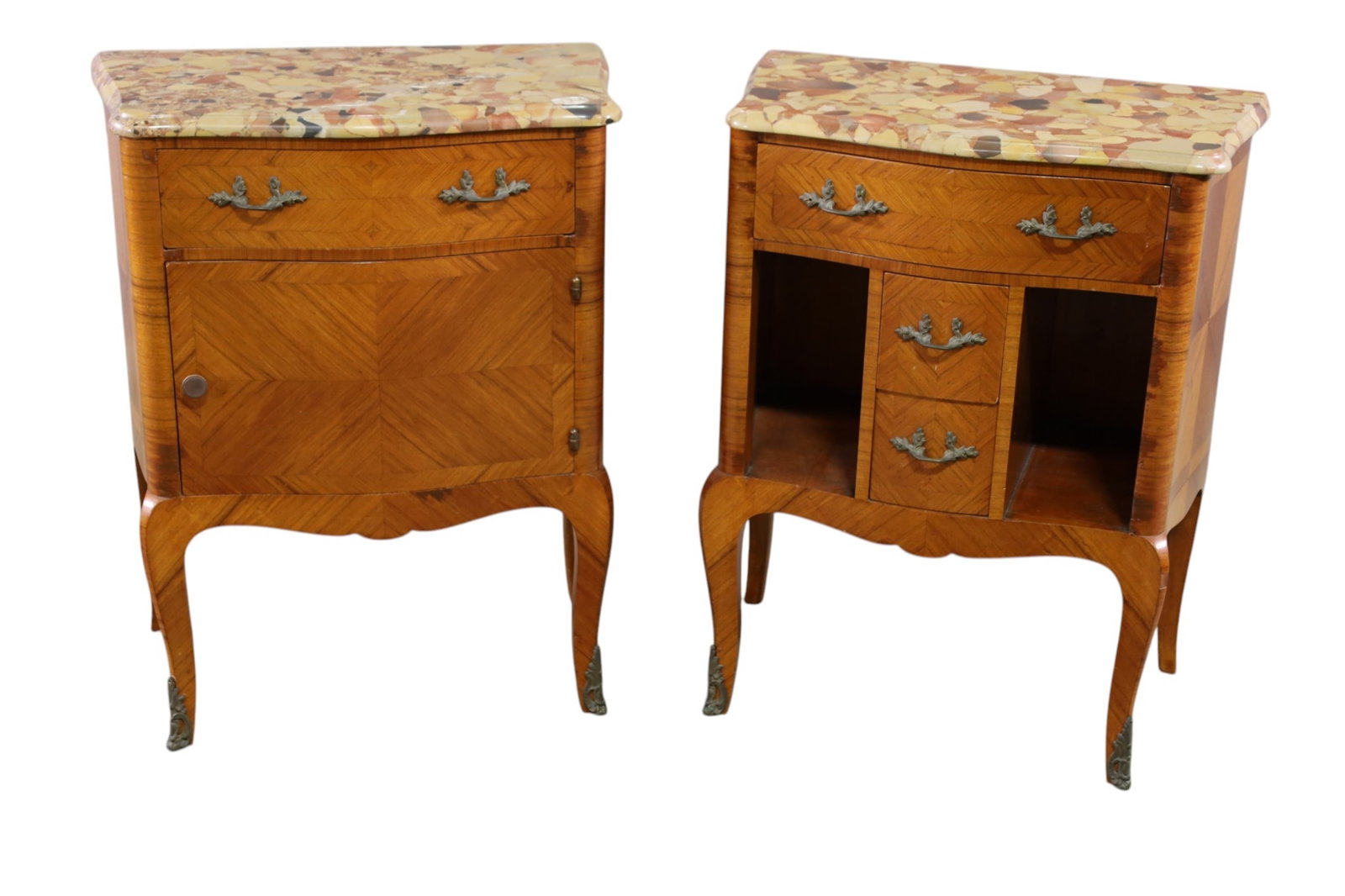 PAIR OF FRENCH NIGHTSTANDS: PAIR OF FRENCH MARBLE TOP NIGHTSTANDS, SINGLE DRAWER, SINGLE DOOR. CHIP TO MARBLE. 22" W x 13" D x 27" H. THIS ITEM EXCEEDS SIZE LIMITATIONS FOR IN HOUSE SHIPPING, MUST BE PICKED UP IN HOUSE OR