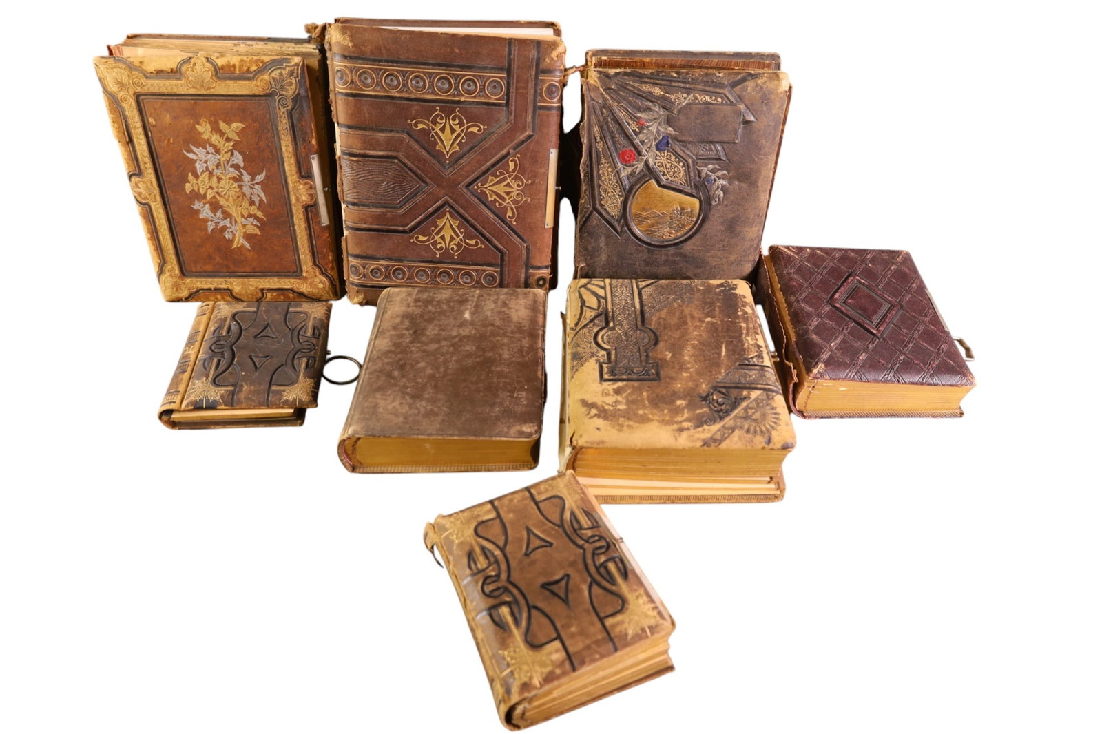 GROUPING OF VICTORIAN PHOTO ALBUMS: MOST HAVE DAMAGE OR MISSING BINDINGS. MOST ARE FULL.