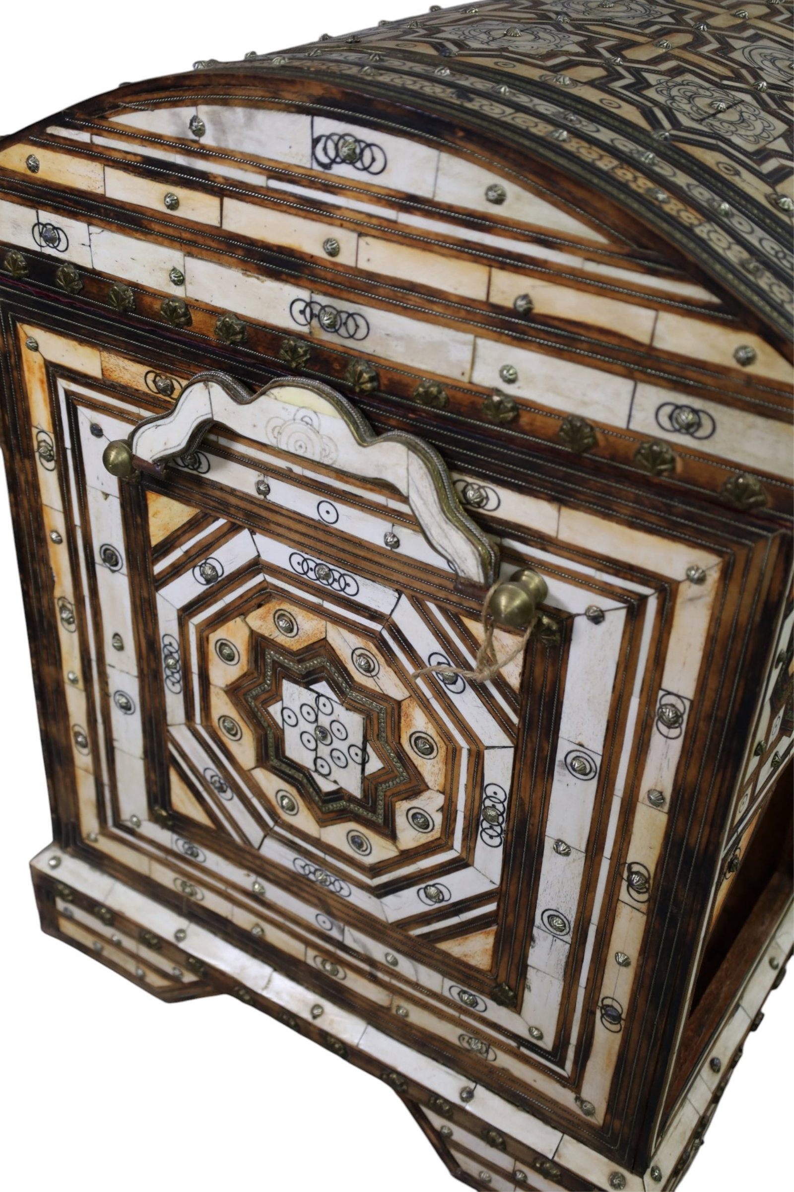 MOROCCAN TRUNK - 3