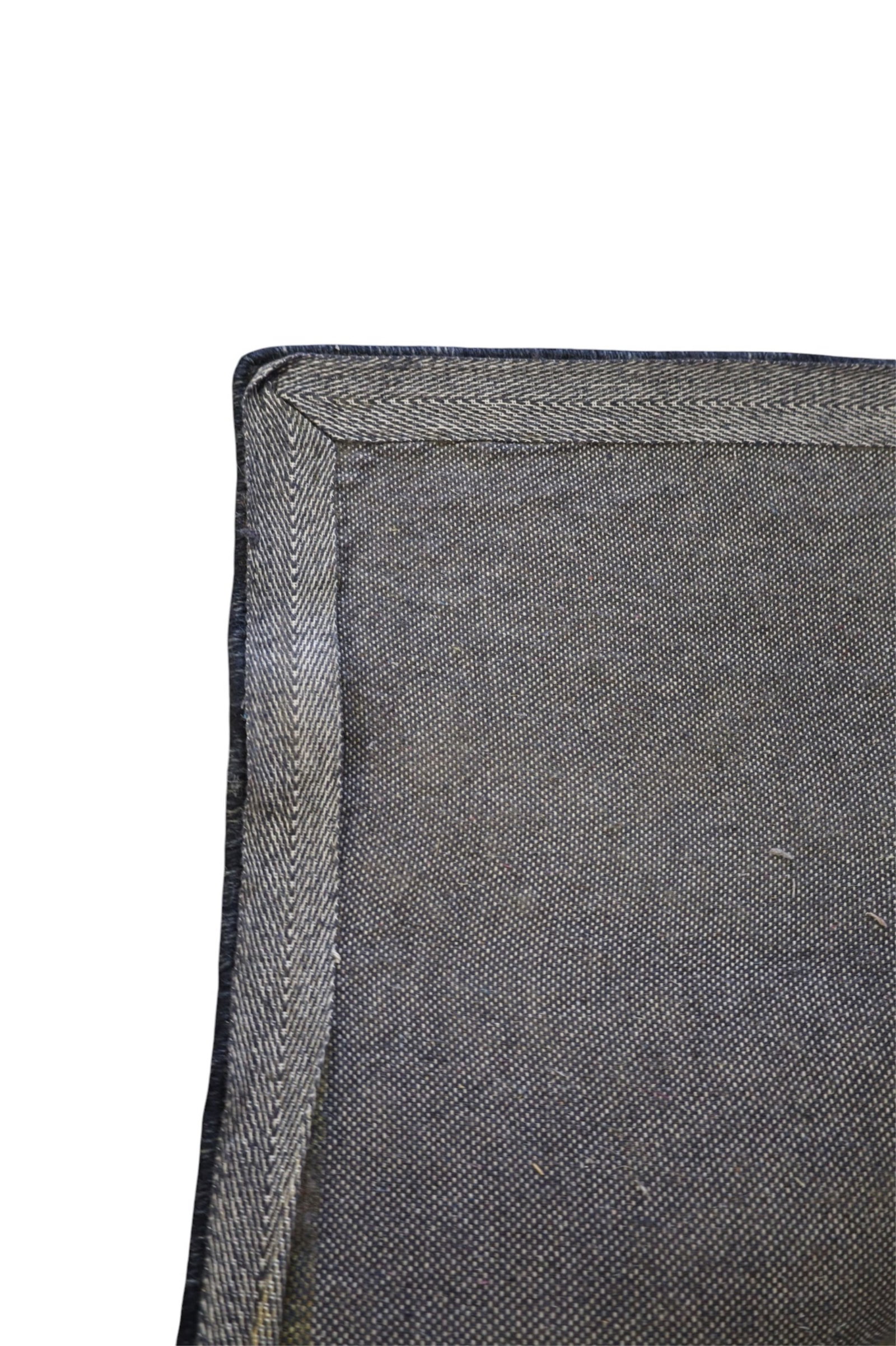 APPROX 8' x 10' MACHINE MADE RUG - 4