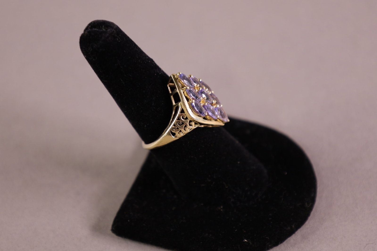 14K GOLD & TANZANITE RING - 3