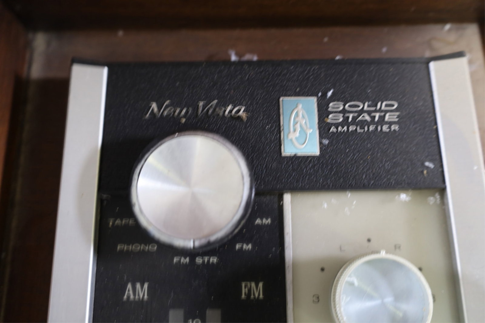 MID CENTURY MODERN CONSOLE STEREO - 3
