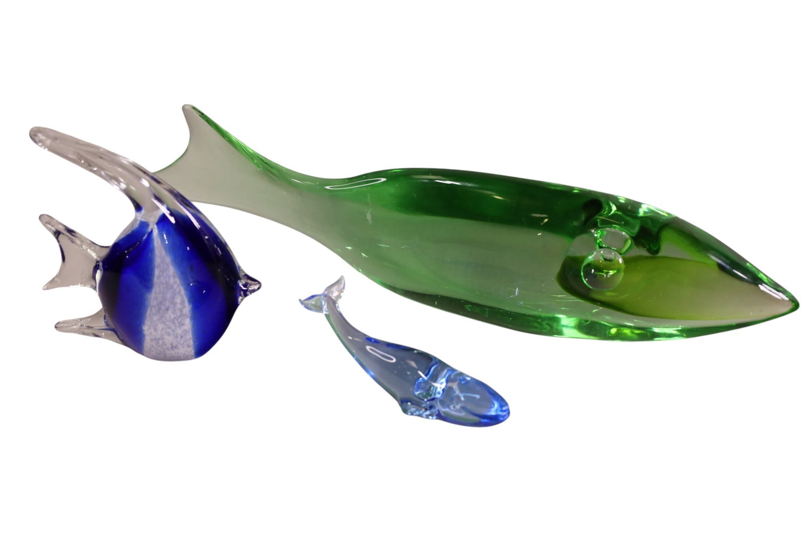 3 MCM GLASS FISH: 3 MID CENTURY MODERN ART GLASS FISH, WHALE IS SIGNED BACCARAT. 6" - 21" L.