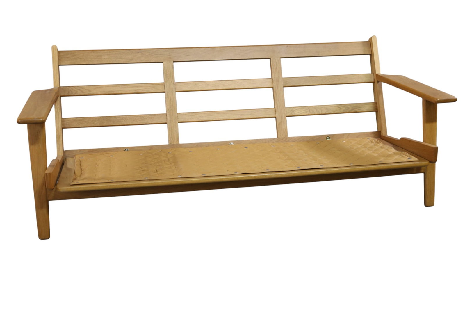 HANS WEGNER FOR GETAMA SOFA - 2
